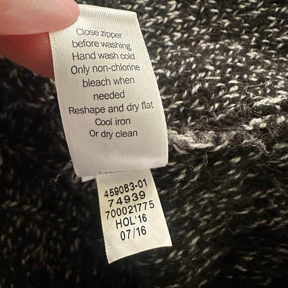 ATHLETA Sweater Womens Small Black Wool Cashmere Pullover V-Neck Side Zips Cozy - Picture 8 of 11